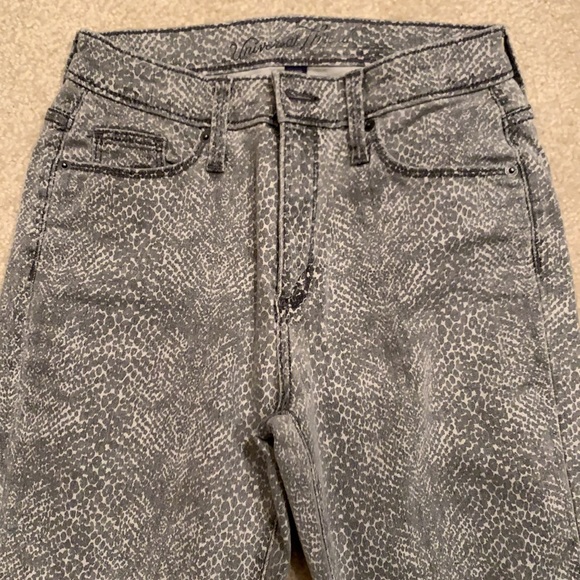 Universal Thread snake print skinny jeans - Picture 2 of 8